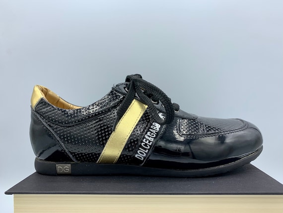 Dolce and gabbana shoe size fit sale
