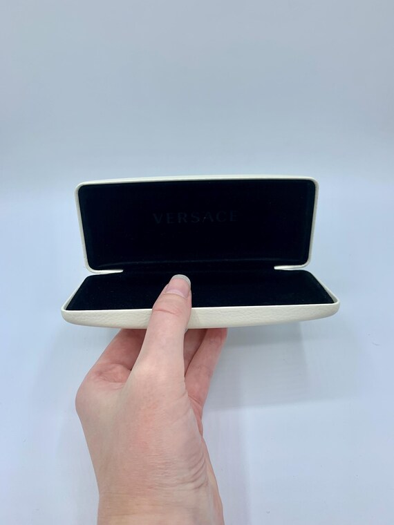 VERSACE White Leather Glasses Case: Black Velvet Interior  display picture 2