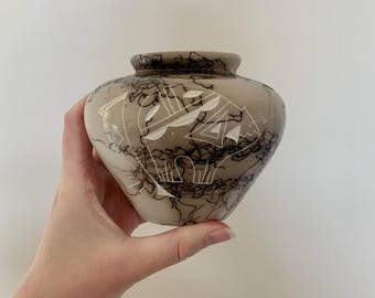 Native American Horsehair Pottery - Hand Etched Geometrical Animal Motif - Navajo Small Vase - Excellent Condition - FREE Shipping