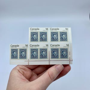 JACQUES CARTIER jeu de timbres du Canada - 5 timbres fonctionnels Excellent état - 14 cents calligraphie de mariage - Portrait bleu utilisable 3CDN Ship