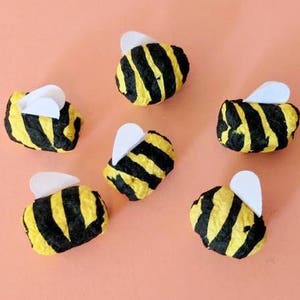 Bumble Bee Seed Bombs (Wildflower Seed Balls)