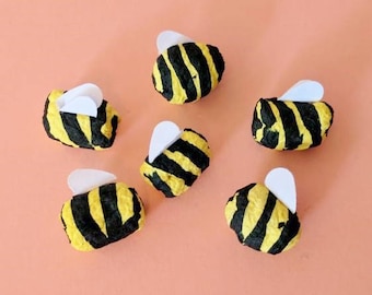 Bumble Bee Seed Bombs (Wildflower Seed Balls)