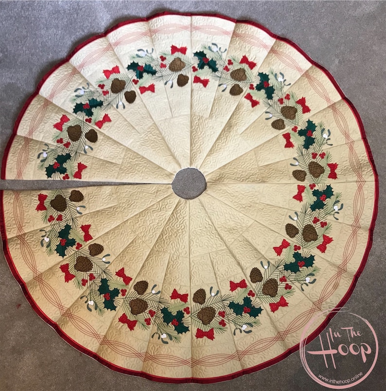 Christmas Wreath Tree Skirt Machine Embroidery Design Etsy