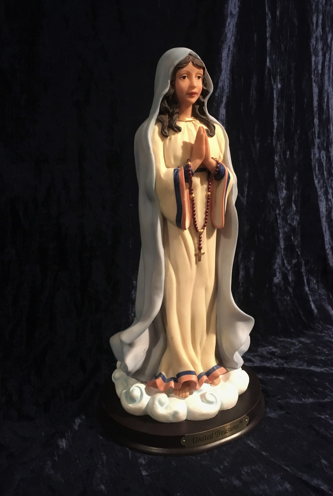 Beautiful Large Vintage Hand Painted Virgin Mary Statue On image 4