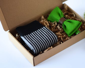 Linen Bow Tie & Socks Set for Men, Gift Set for Him Husband Boyfriend Dad, Christmas Bow Tie, Christmas Socks