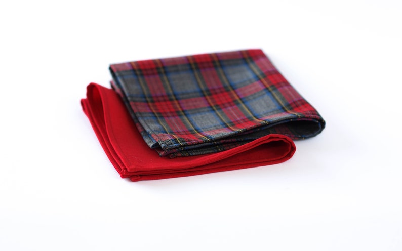 Wallace Hunting Red Tartan Bow Tie main image 1