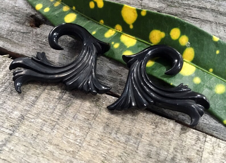 2g 6.5mm SALE Black Horn Curved Swirl Spiral Floral Wave Taper Hoop Hanger Ear Plugs 4mm 8mm Pair 6G 0G