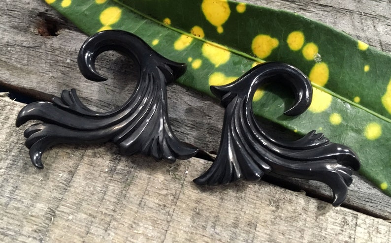 2g 6.5mm SALE Black Horn Curved Swirl Spiral Floral Wave Taper Hoop Hanger Ear Plugs 4mm 8mm Pair 6G 0G