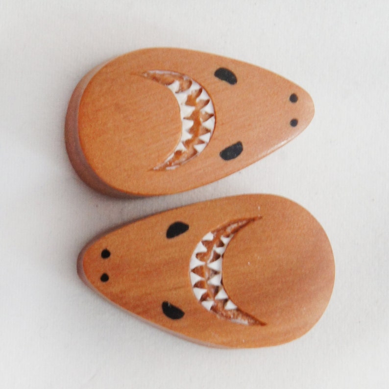 12mm 00G 1316 22mm 78 916 Pair Sawo Wood Teardrop Shark Plugs 10mm 58 12 1116 18mm 20mm 25mm 1 16mm 14mm