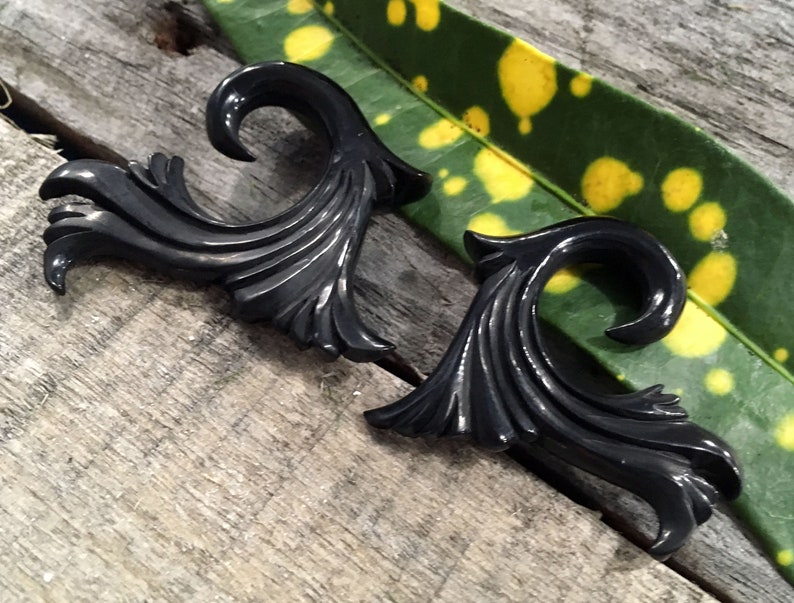 2g 6.5mm SALE Black Horn Curved Swirl Spiral Floral Wave Taper Hoop Hanger Ear Plugs 4mm 8mm Pair 6G 0G