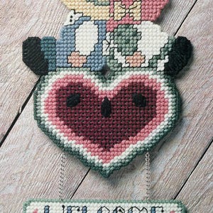 Plastic Canvas Pattern in 7 Count Country Welcome Hanging or Wall Art