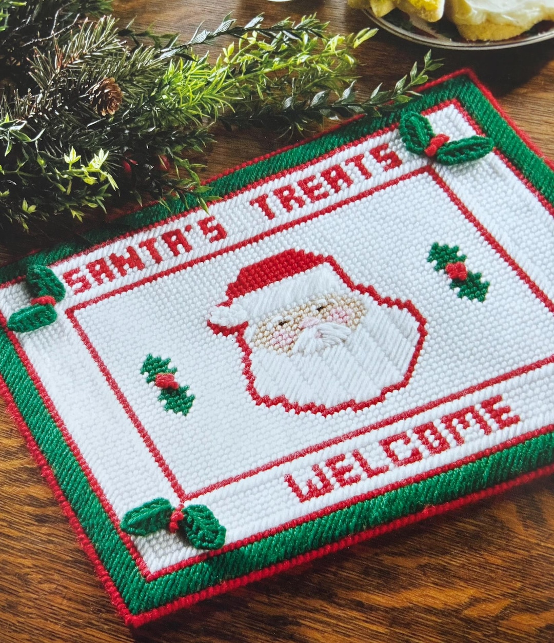 Plastic Canvas Pattern for 7 Count Canvas Santa's Treat Mat Christmas