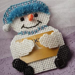 Plastic Canvas Pattern for 7 Count Canvas Snowman Gift Card Holder Winter Christmas Ornament