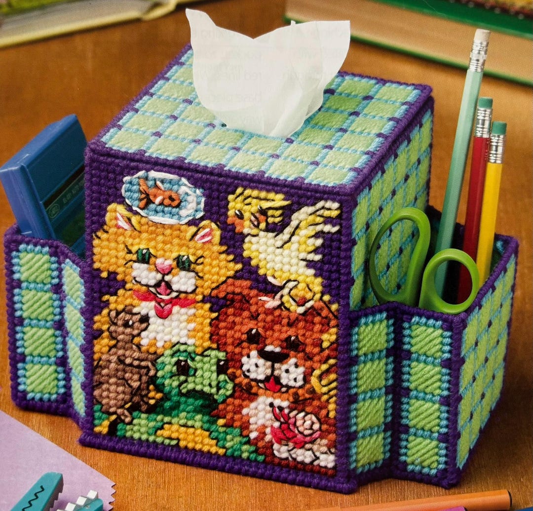 Plastic Canvas Pattern in 7 Count Desktop Pets Boutique Tissue Topper ...