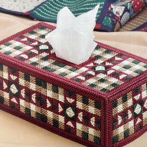 Plastic Canvas Pattern in 7 Count Country Star Quilt Long Style Tissue Topper Cover