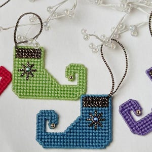 Plastic Canvas Pattern for 7 Count Canvas Jeweled Stocking Ornaments Magnets Christmas Winter