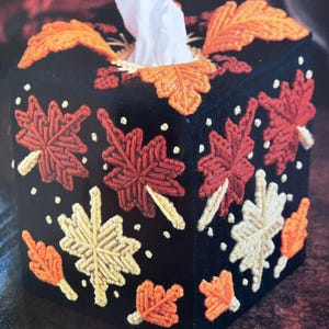 Modello in tela di plastica in 7 conteggi Bellissimo topper in tessuto Fantasy Boutique Fall Leaf Autunno Inverno