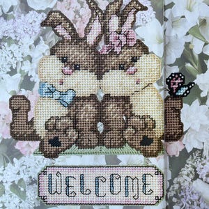 Plastic Canvas Pattern in 7 Count Cute Spring Fling Bunnies Welcome Hanging Wall Art
