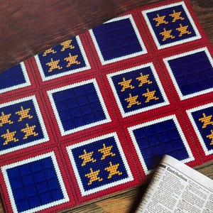 Plastic Canvas Pattern in 7 Count Patriotic USA Stars and Stripes Rug and Eagle Candy Dish Set