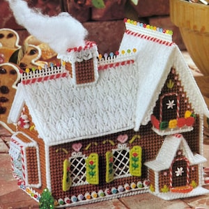 Plastic Canvas Pattern in 7 Count Gorgeous Gingerbread House Christmas / Winter Centerpiece