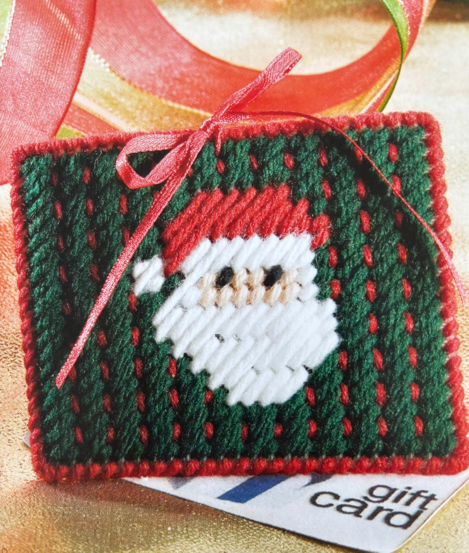 Plastic Canvas Pattern for 7 Count Canvas Santa Gift Card Holder Christmas