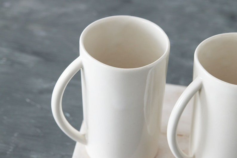 Ensemble de tasses à café en céramique blanche de 2, ensemble de tasses à café en poterie faites à la main, tasses à thé minimalistes élégantes, ensemble de tasses Americano, cadeau d'amoureux du café image 3