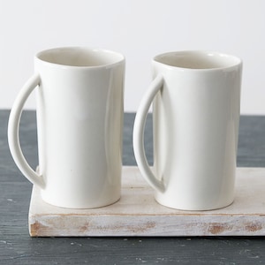 Ensemble de tasses à café en céramique blanche de 2, ensemble de tasses à café en poterie faites à la main, tasses à thé minimalistes élégantes, ensemble de tasses Americano, cadeau d'amoureux du café image 1