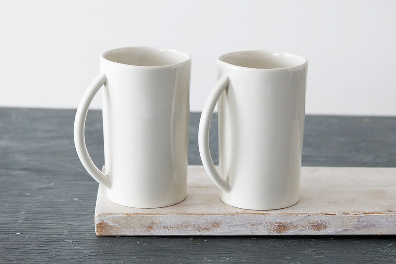 Ensemble de tasses à café en céramique blanche de 2, ensemble de tasses à café en poterie faites à la main, tasses à thé minimalistes élégantes, ensemble de tasses Americano, cadeau d'amoureux du café image 1