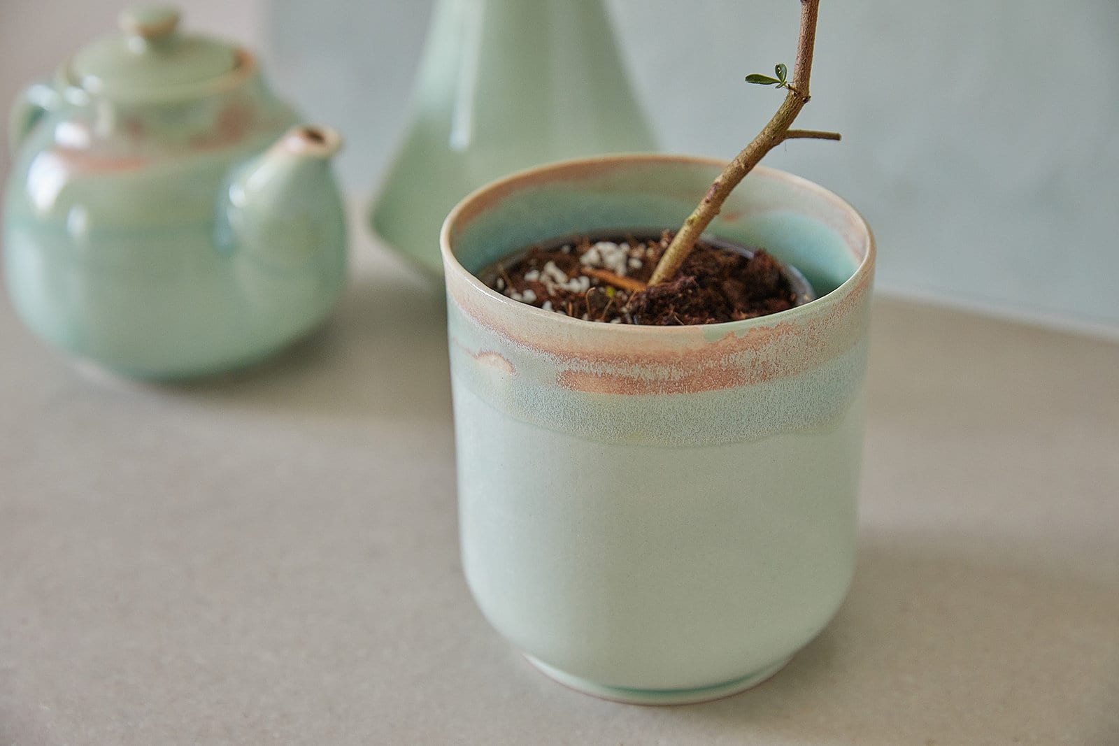 Light Green and Brown Ceramic Indoor Planter, Modern Plant Holder, Pottery Pot, Succulent Home Planter, Mini Pot Gift, Herbs Vessel