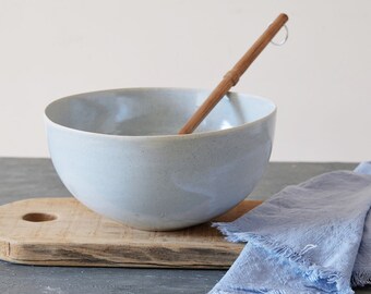 Bol de service en céramique gris/bleu pâle, grand bol à salade/fruits en poterie fait main, cadeau pour maman