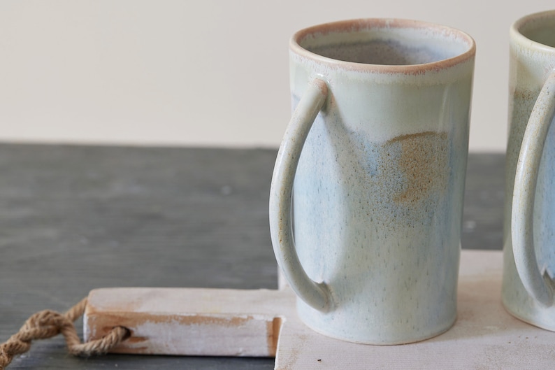 Ensemble de tasses à café en céramique blanche de 2, ensemble de tasses à café en poterie faites à la main, tasses à thé minimalistes élégantes, ensemble de tasses Americano, cadeau d'amoureux du café image 4