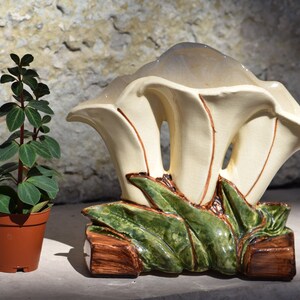 Vintage McCoy Calla Lily Ceramic Planter, 1950's, Vintage Planters, Vintage Outdoor Planter image 4