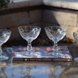 4 Vintage Etched Crystal Cocktail Glasses, Seneca, 1950's, Nick & Nora, Craft Cocktail Glasses, Etched Martini Glass Champagne Coupes image 7