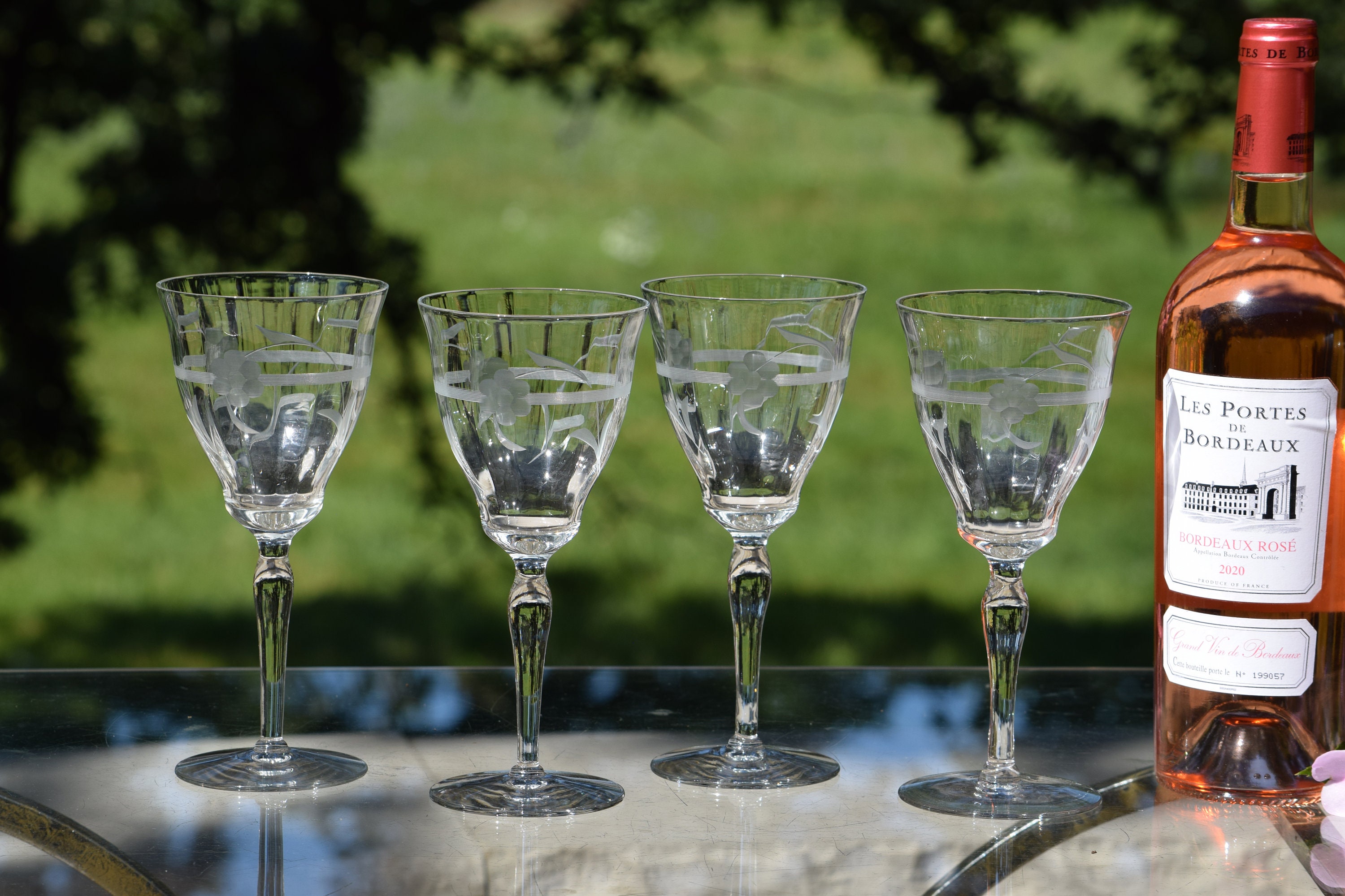 4 Vintage Etched Tall Wine Glasses ~ Water Goblets, 1950's Etched Wine  Glasses, Unique Etched Wine Glasses, Wedding Glasses