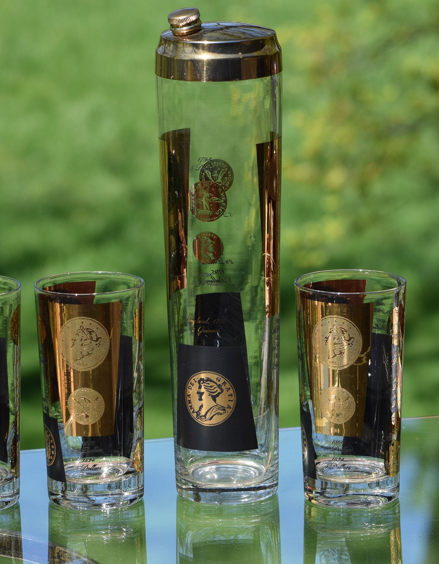 Vintage Cocktail Shaker with 4 Highball glasses, Designed by Bob