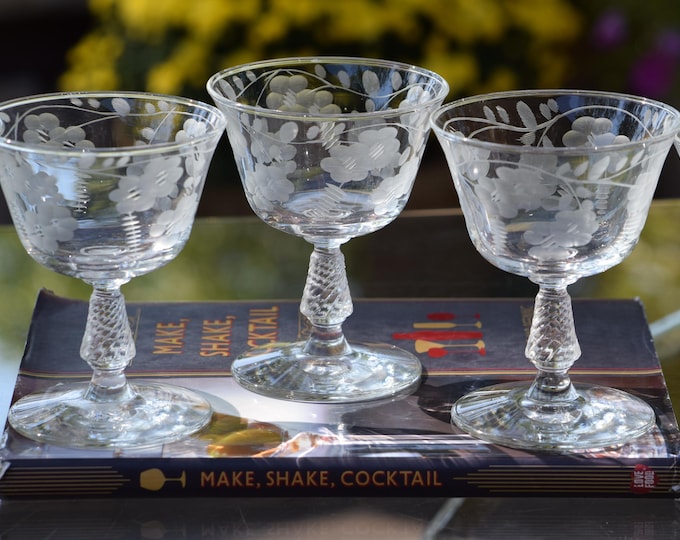 Vintage Rock Sharpe Etched Cocktail Glasses: Floral Martini Set of 6, 1950's