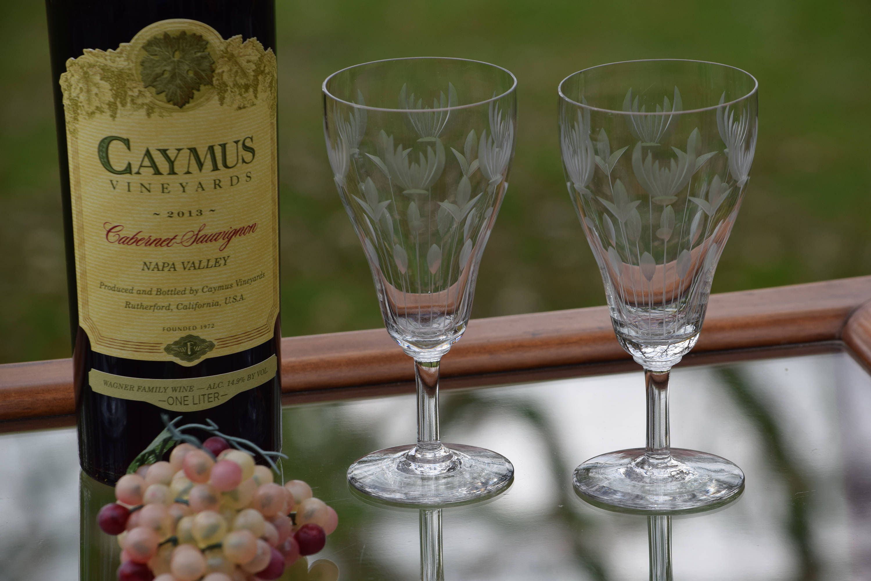 Engraved Wine Glasses - Set of 4, Vintage Vine Design – Frill Seekers Gifts