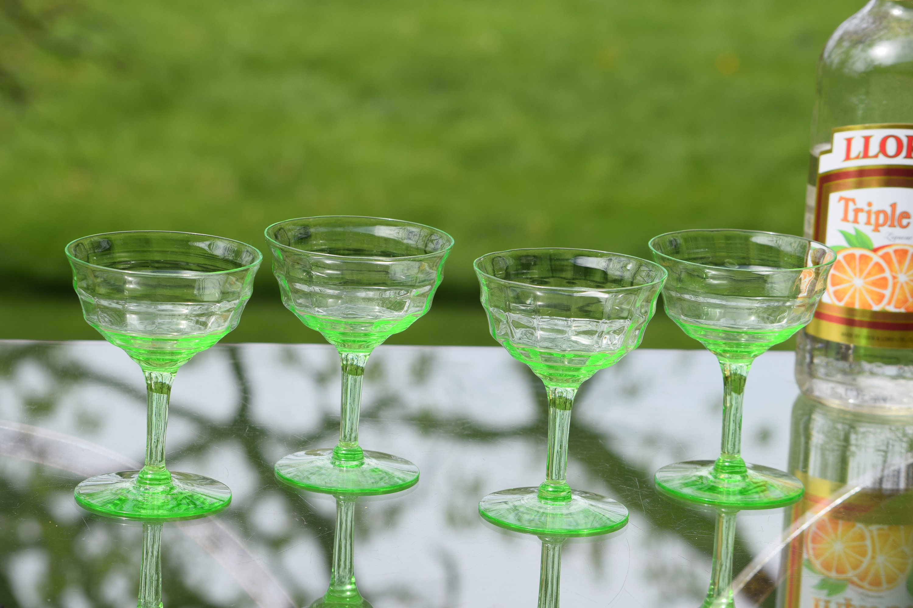 4 Vintage Green Cocktail Martini Glasses, Mixologist Craft Cocktail Glasses, Green Optic