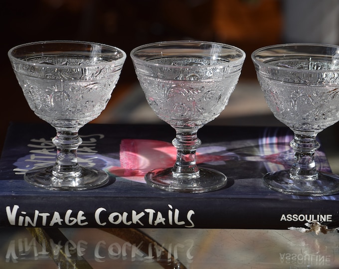 COCKTAIL PARTY READY! 4 Vintage Pressed Glass Cocktail Martini Glasses Duncan Miller, 1950's, Nick and Nora Cocktail Glassware