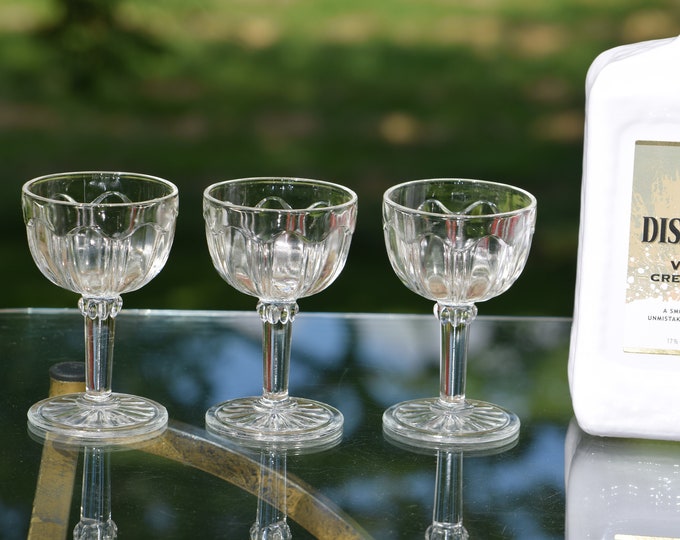 5 Vintage Pressed Glass Port Wine Glasses ~ Cordials ~ Liqueur Cordials,  After Dinner Drinks, 3 oz Port~Dessert Wines, Small Wine Glasses