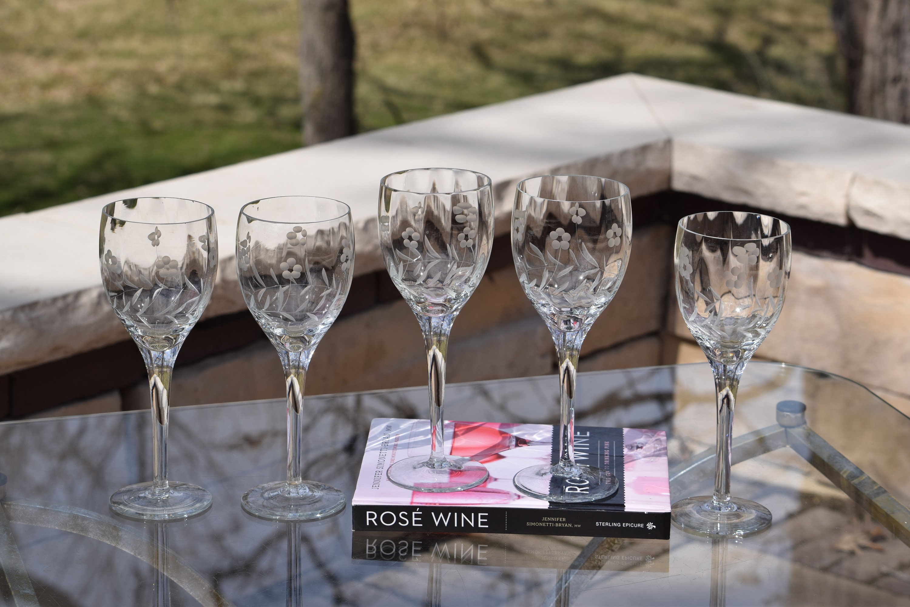 Epicure Personalized Crystal White Wine Glasses Set/4