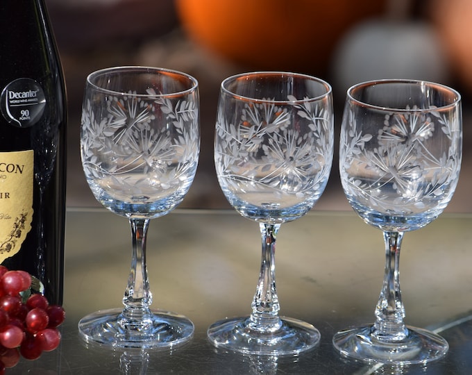 WINE TASTING? 5 Vintage Etched CRYSTAL Wine Glasses, Fostoria, Crystal 6 oz Dessert Wine Glasses, After Dinner Port ~ Liqueur Glasses