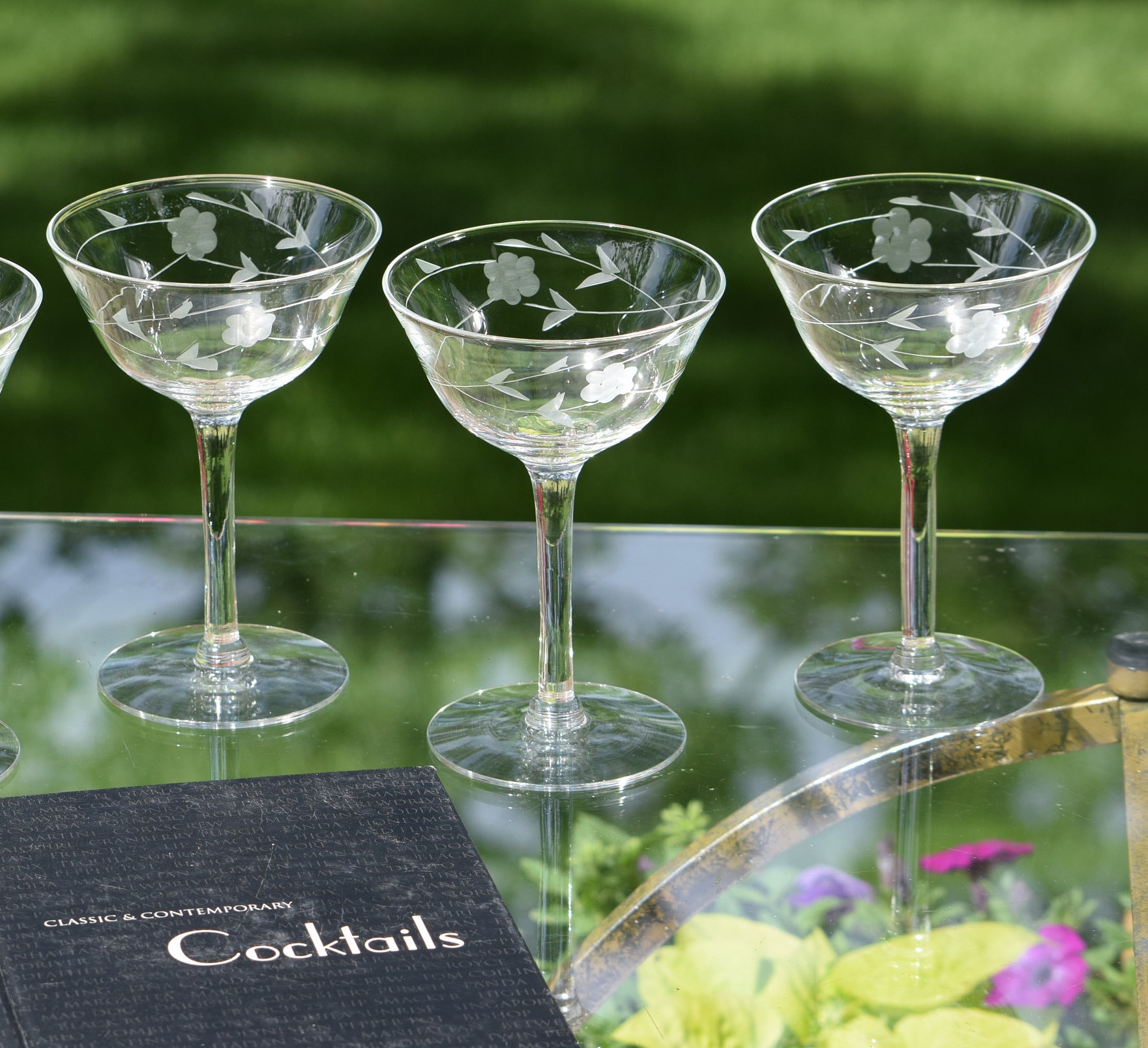 Modern Cocktail Glasses: Coupe Glasses, Old-Fashioned Glasses