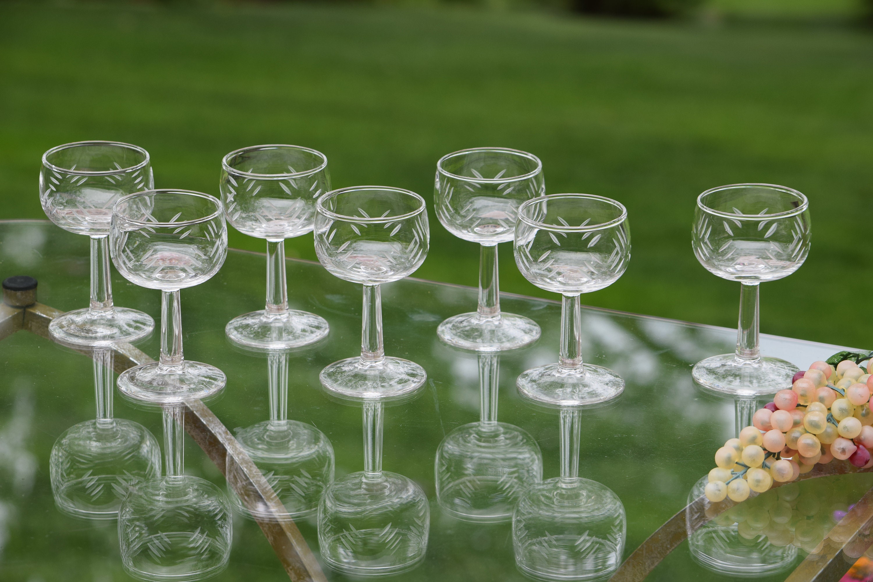 Vintage Etched Wine Liquor CORDIAL Glasses, Set of 7, Vintage 4 oz