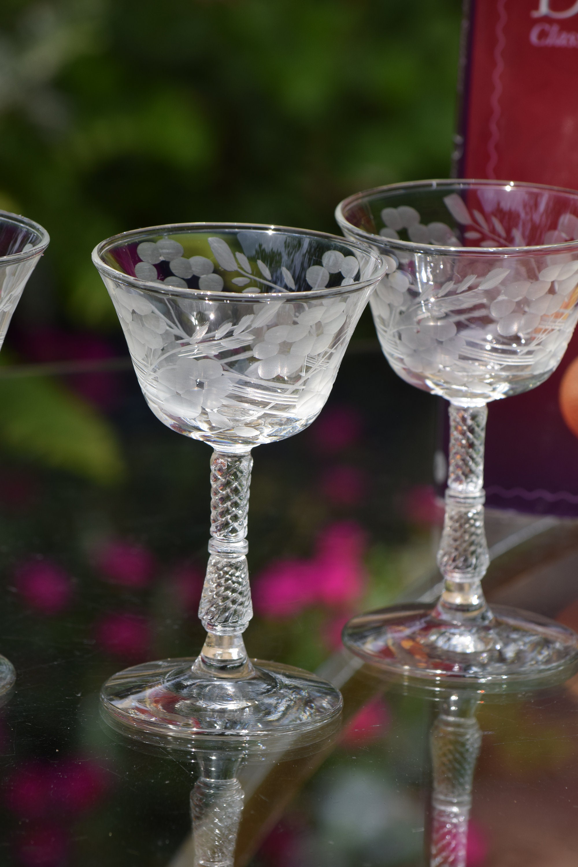 Vintage Etched Cocktail Glasses, Set of 4, Mixologist Cocktail glasses
