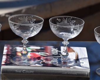 4 verres à cocktail en cristal gravé vintage ~ verres à Martini, Reizart, 1950, coupes de champagne gravées vintage, mixologues, coupe pour grillage de champagne