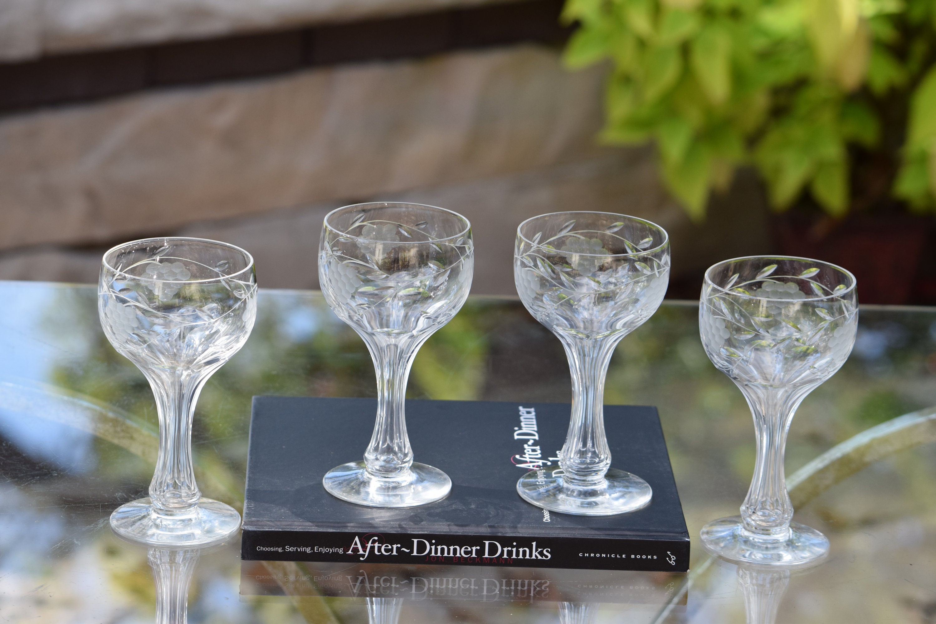 Etched Crystal Stemmed Wine Glass