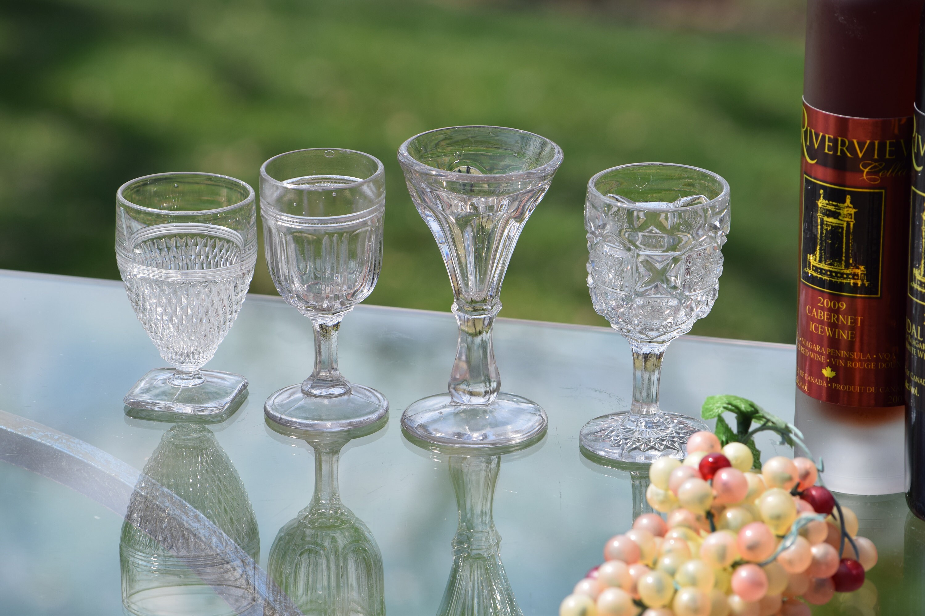RESERVED NINA, Vintage Pressed Glass Wine Liquor CORDIAL Glasses Set of