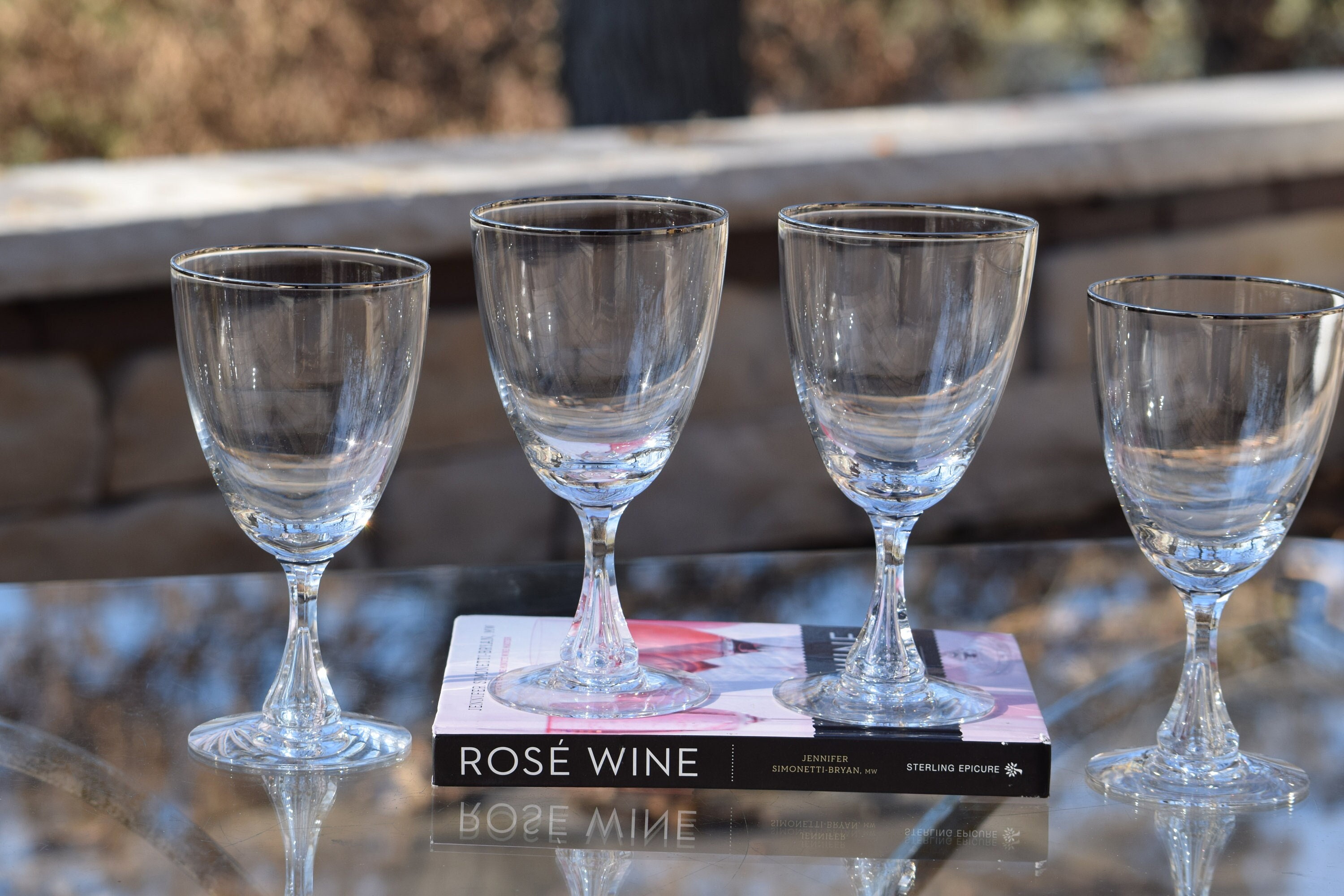 Beautiful Vintage etched glass wine glasses 1950s, i think (set of 4)