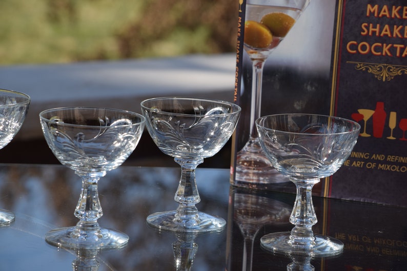 4 Vintage Etched Crystal Cocktail Glasses, Seneca, 1950's, Nick & Nora, Craft Cocktail Glasses, Etched Martini Glass Champagne Coupes image 3